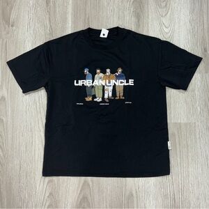 Urban Uncle Graphic
T-Shirt — Men's M